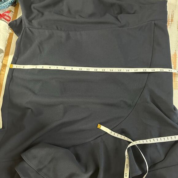 London Times Plus Size Pleated Flounce Surplice Dress Navy Size US 14W - Picture 9 of 10